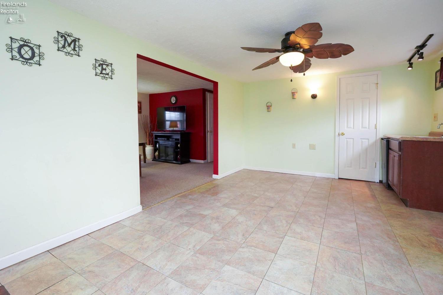 540 S Shirley Lane