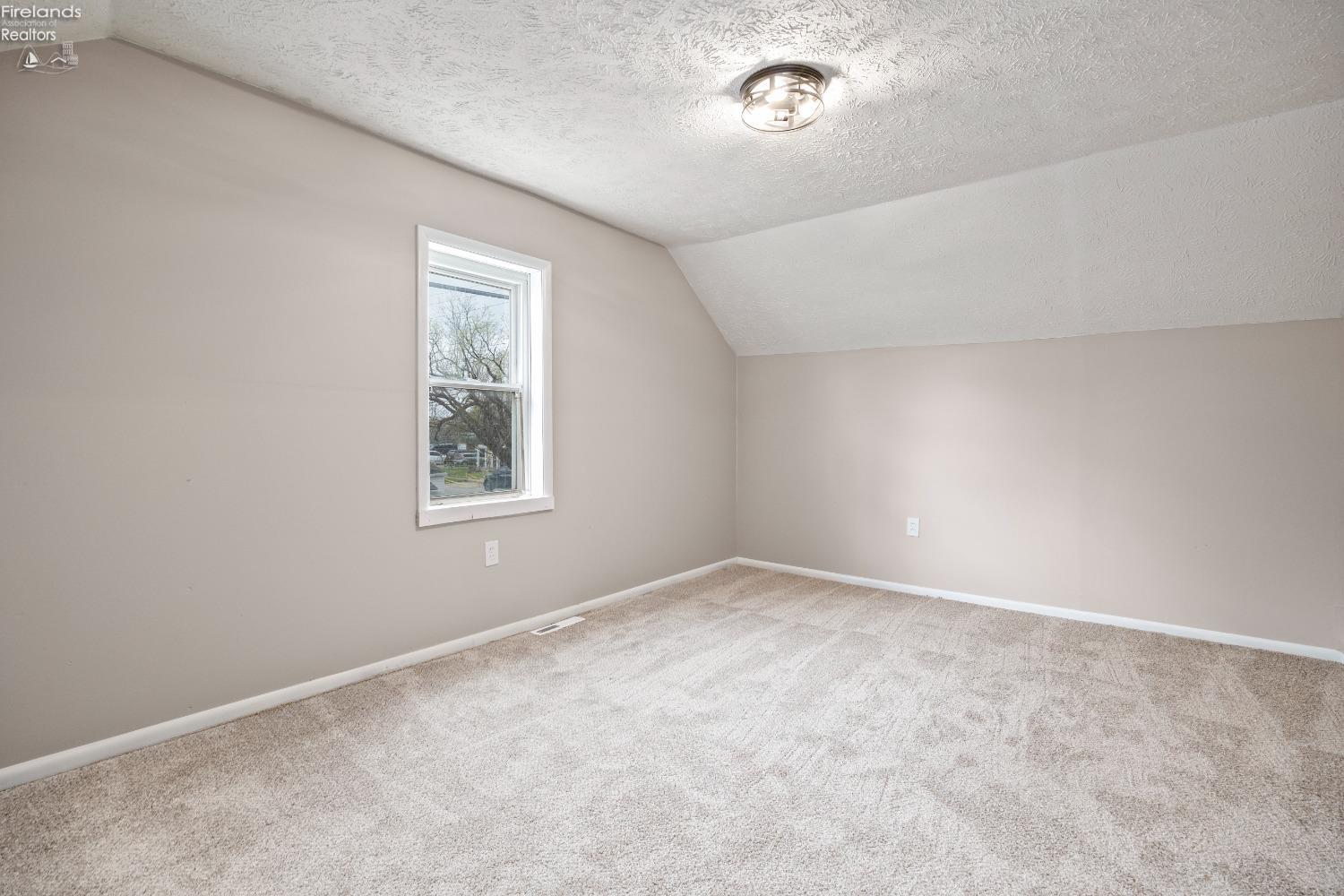1202 E Parish