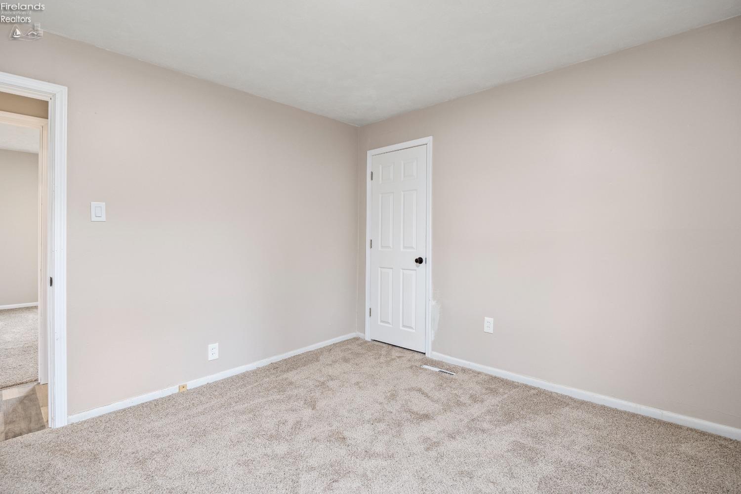 1202 E Parish