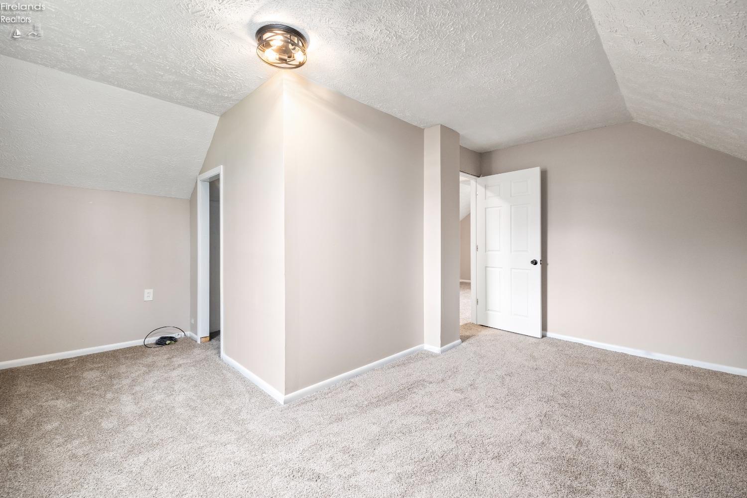 1202 E Parish