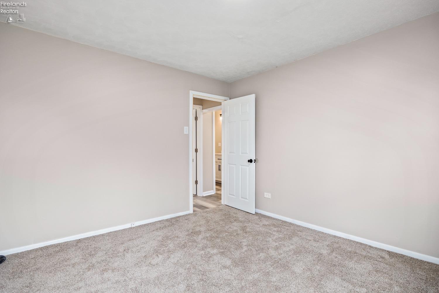 1202 E Parish