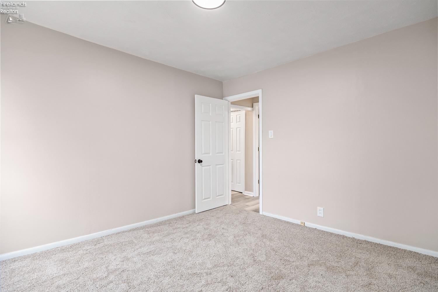 1202 E Parish