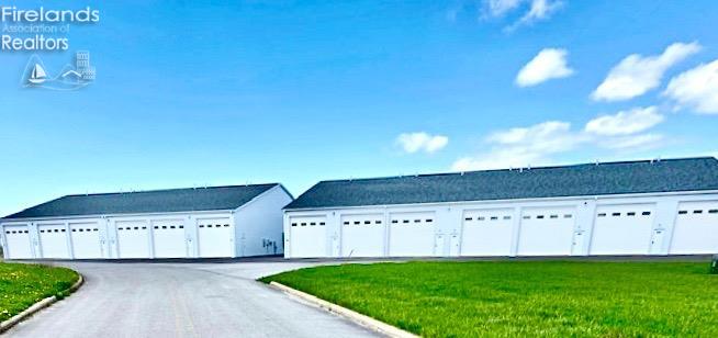 3720 E Clean St 15