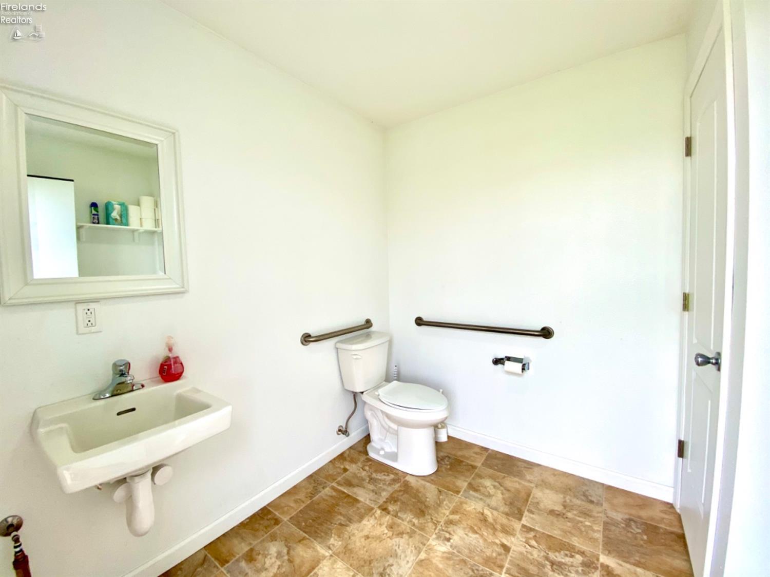 3720 E Clean St 15