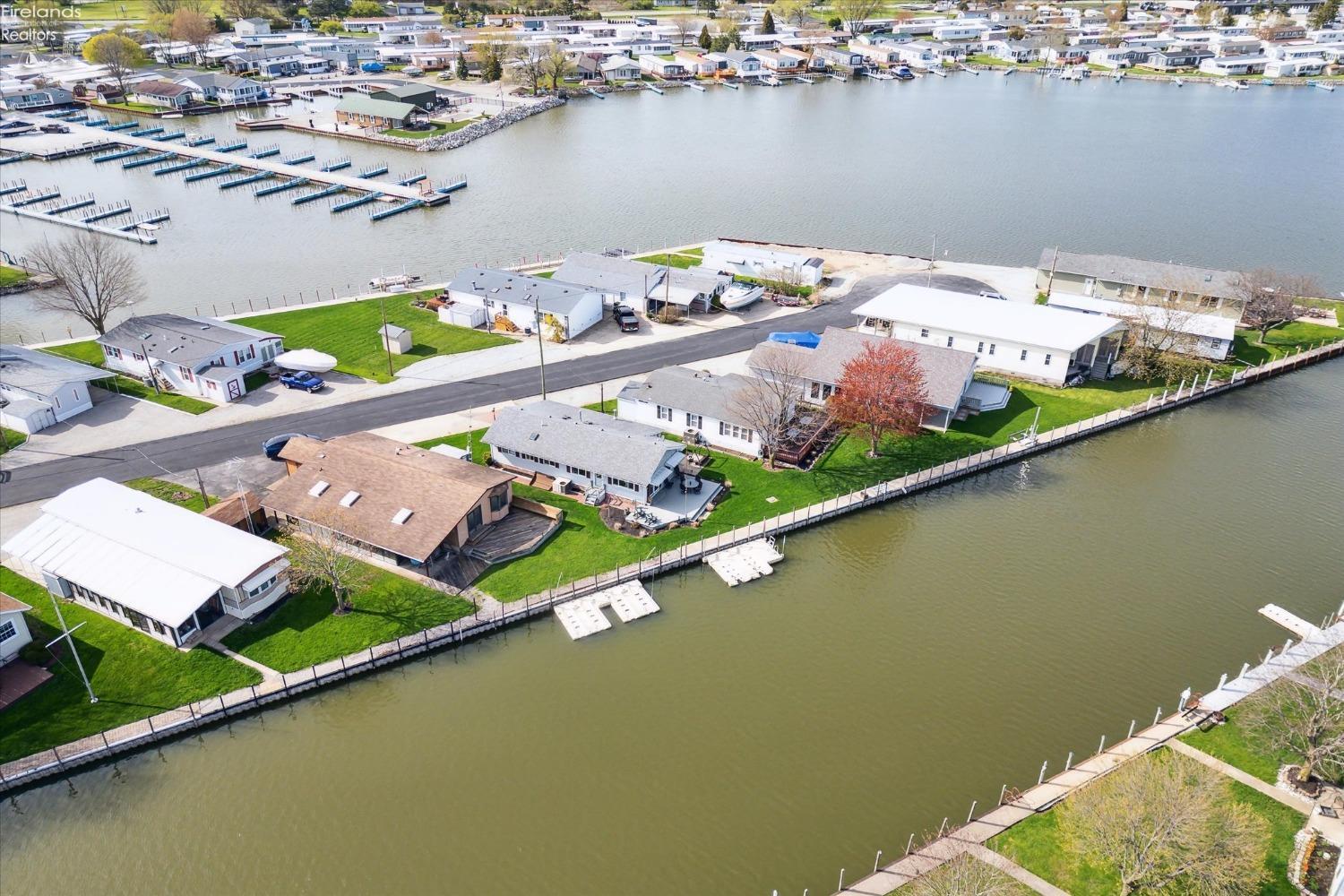 1601 N Anchor Avenue