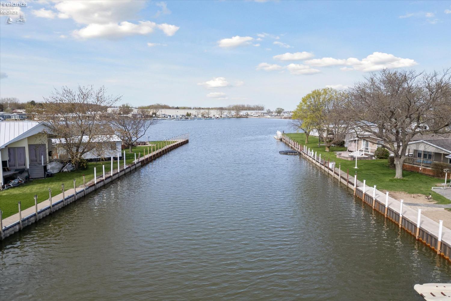 1601 N Anchor Avenue