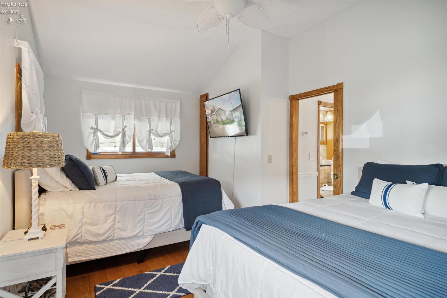 1601 N Anchor Avenue