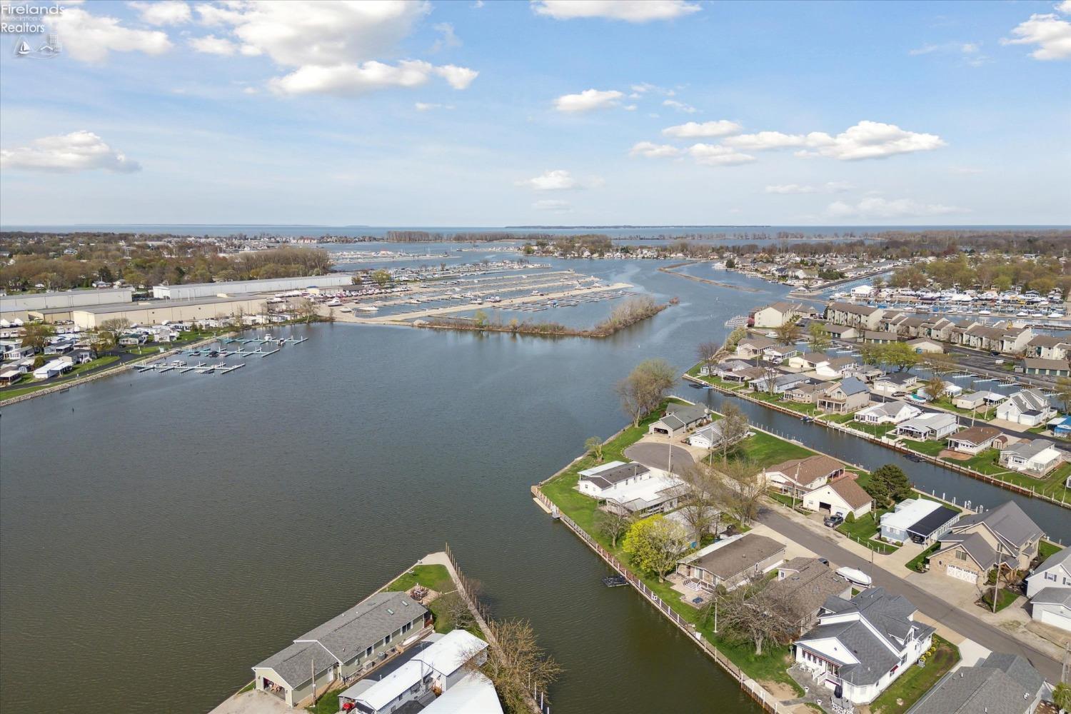 1601 N Anchor Avenue