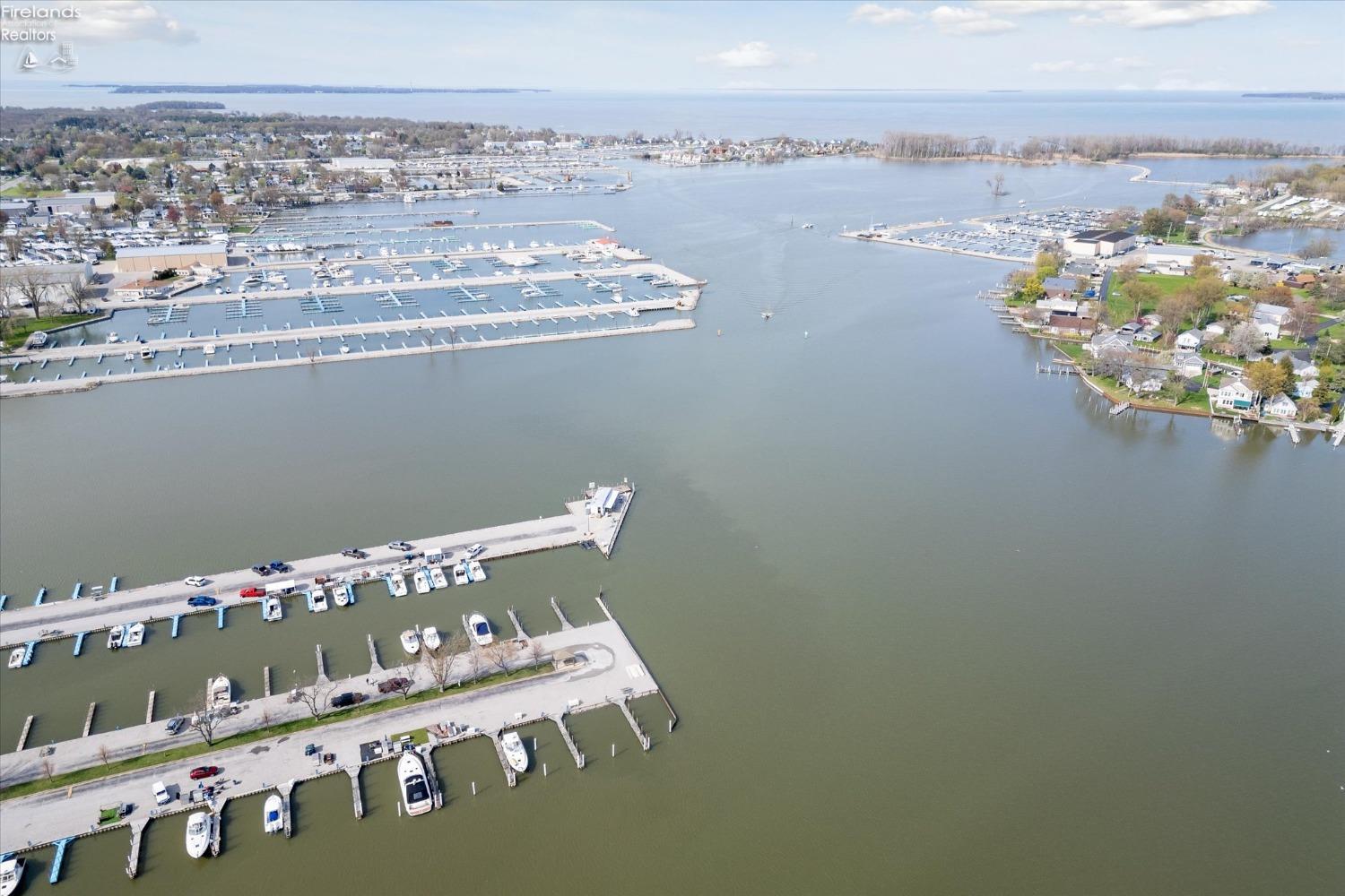 1601 N Anchor Avenue