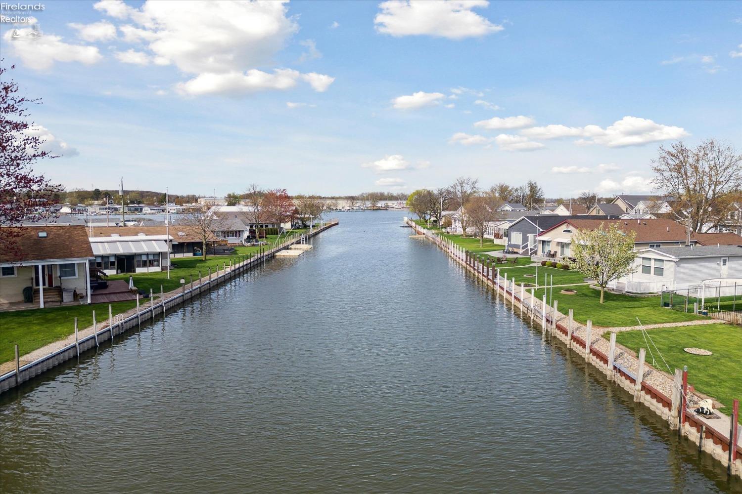 1601 N Anchor Avenue