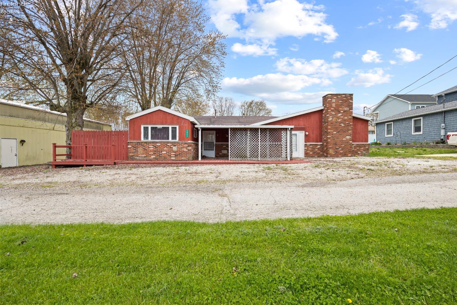 2086 S Sugar Bush Drive