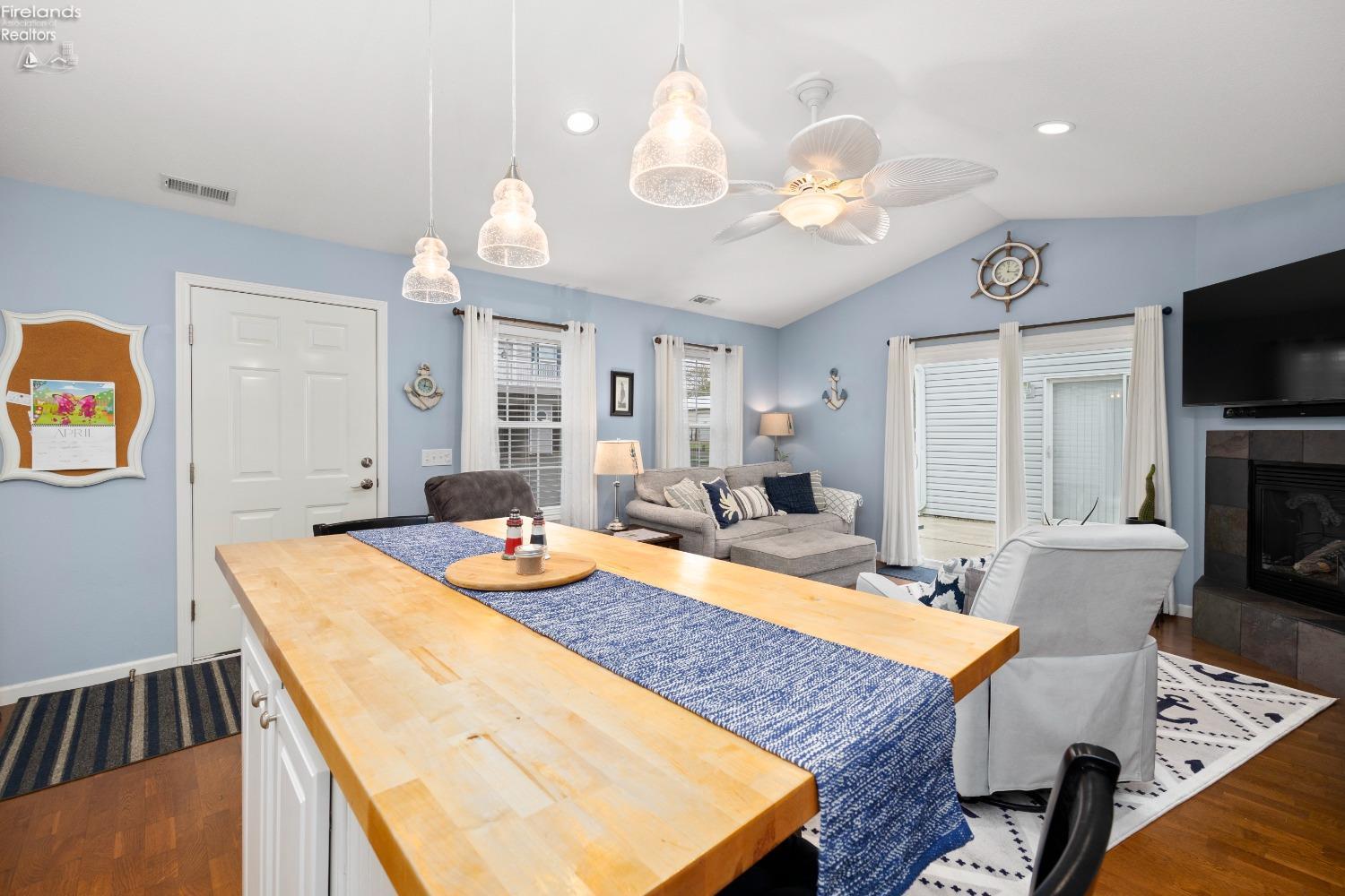 11 N Schooner Point Drive