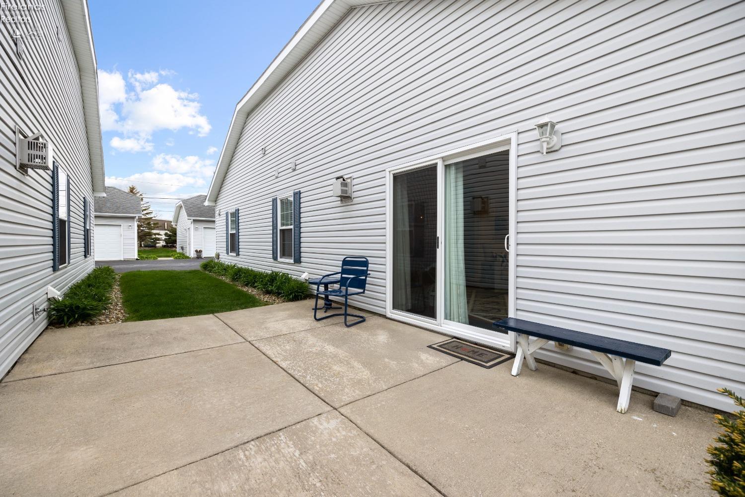 11 N Schooner Point Drive
