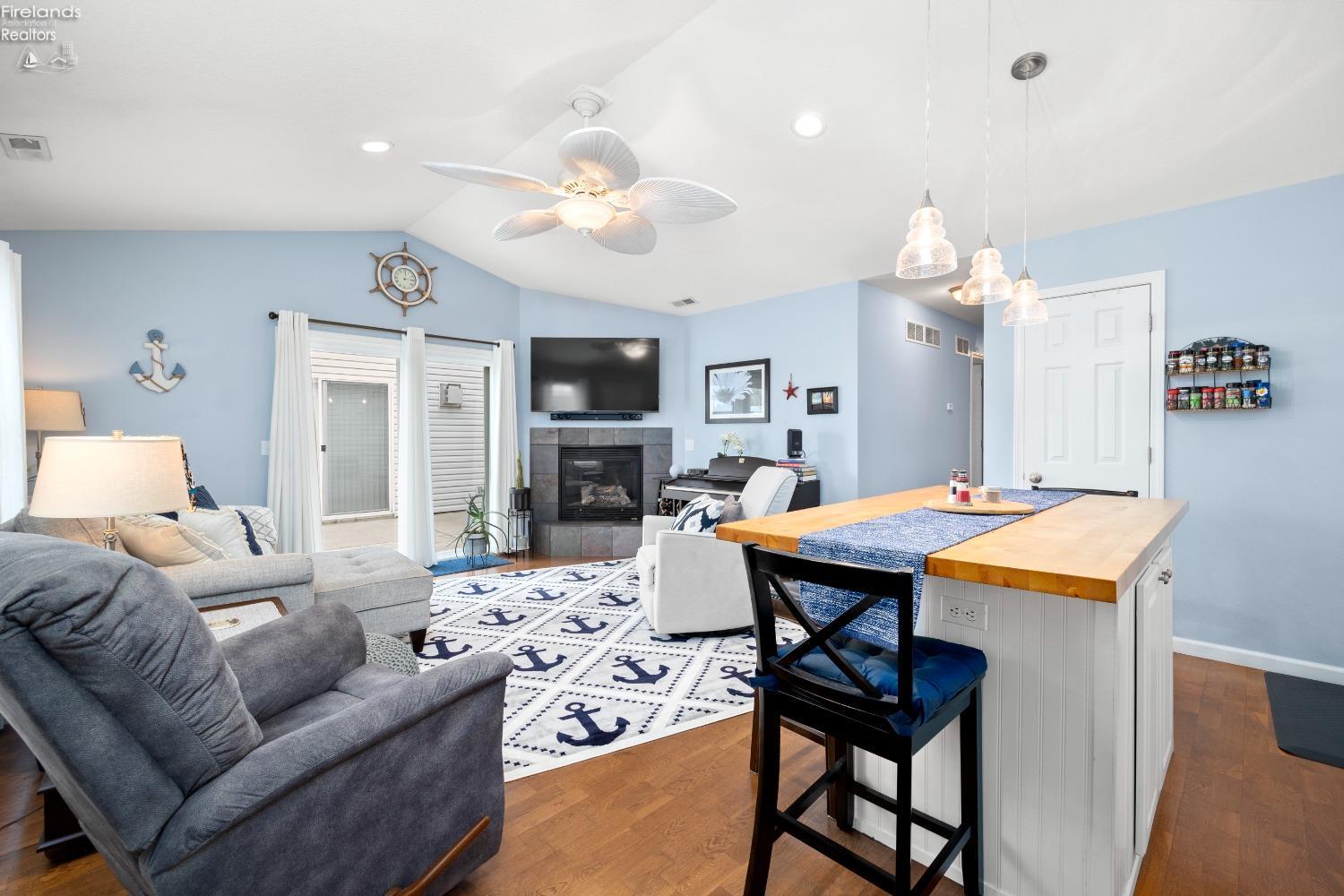 11 N Schooner Point Drive