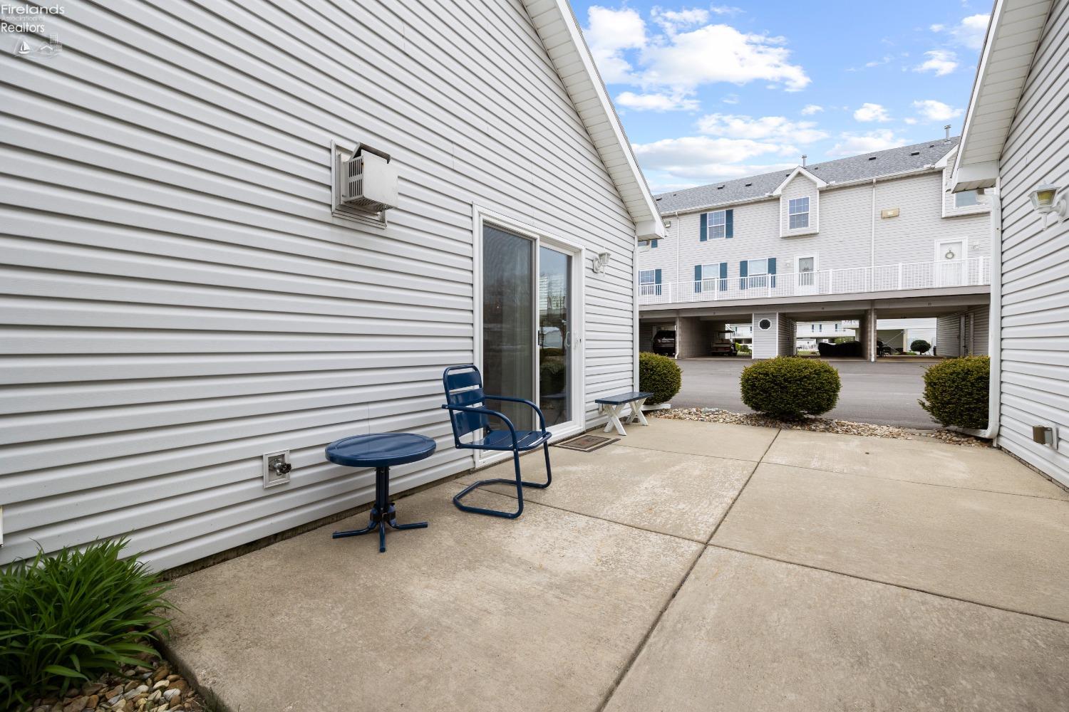 11 N Schooner Point Drive