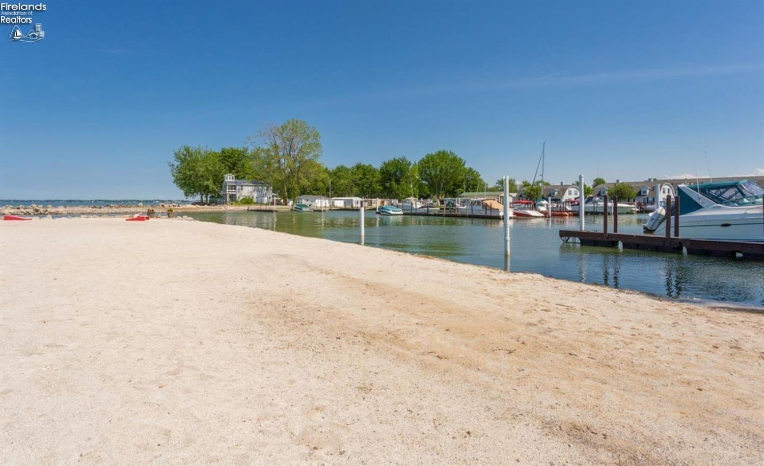 11 N Schooner Point Drive