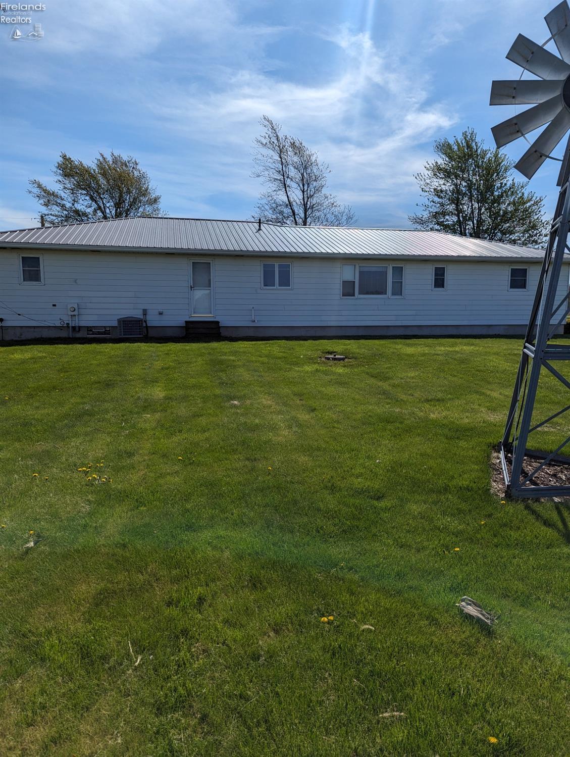 1480 S Township Road 79