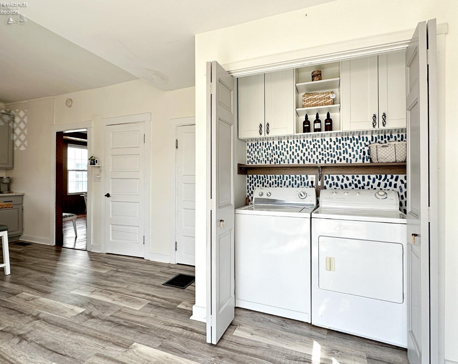 331 W Perry St Street