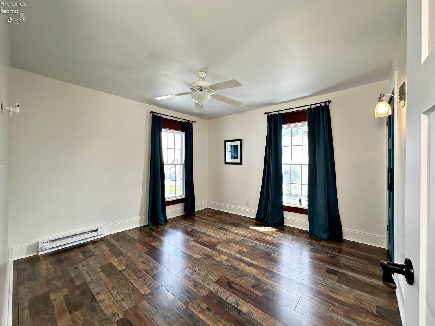 331 W Perry St Street