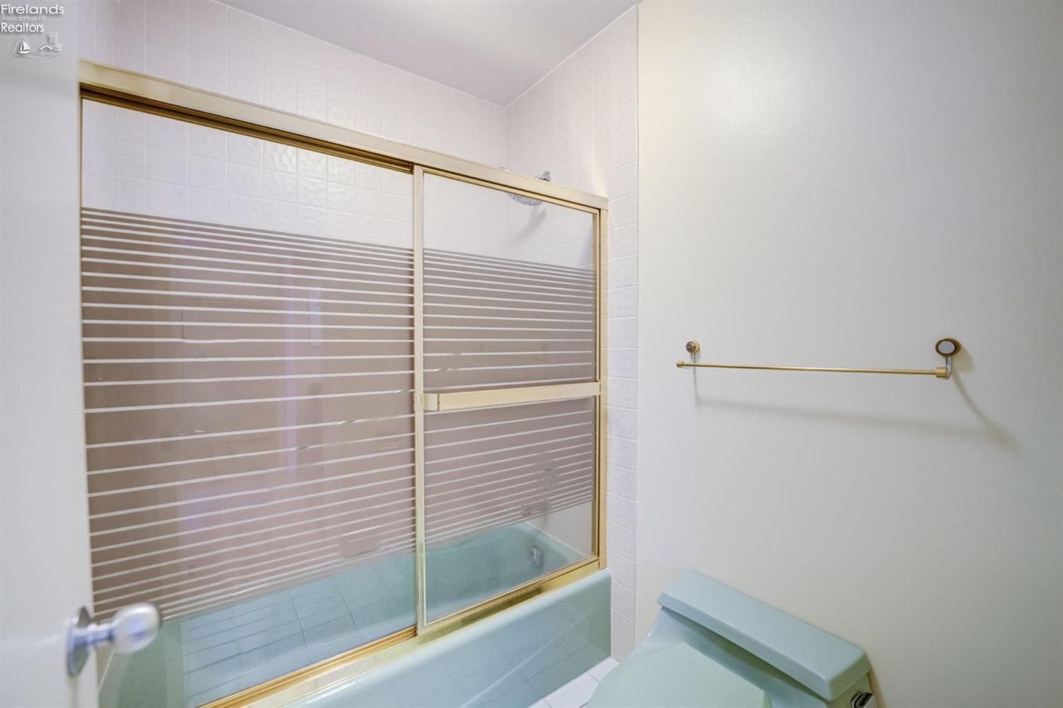 198 Marina Point Drive