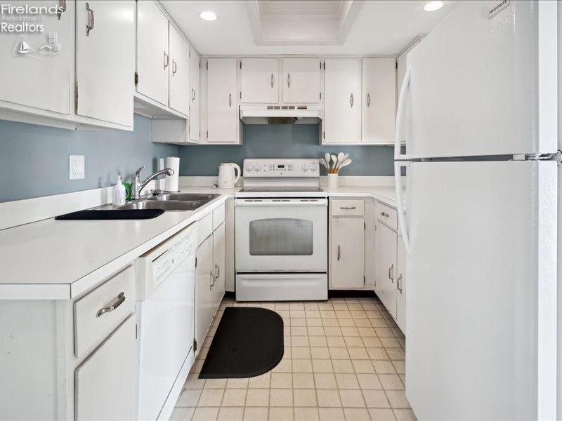 244 Deepwood Drive