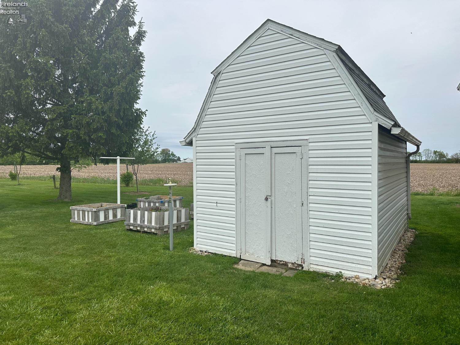 8311 N County Road 31