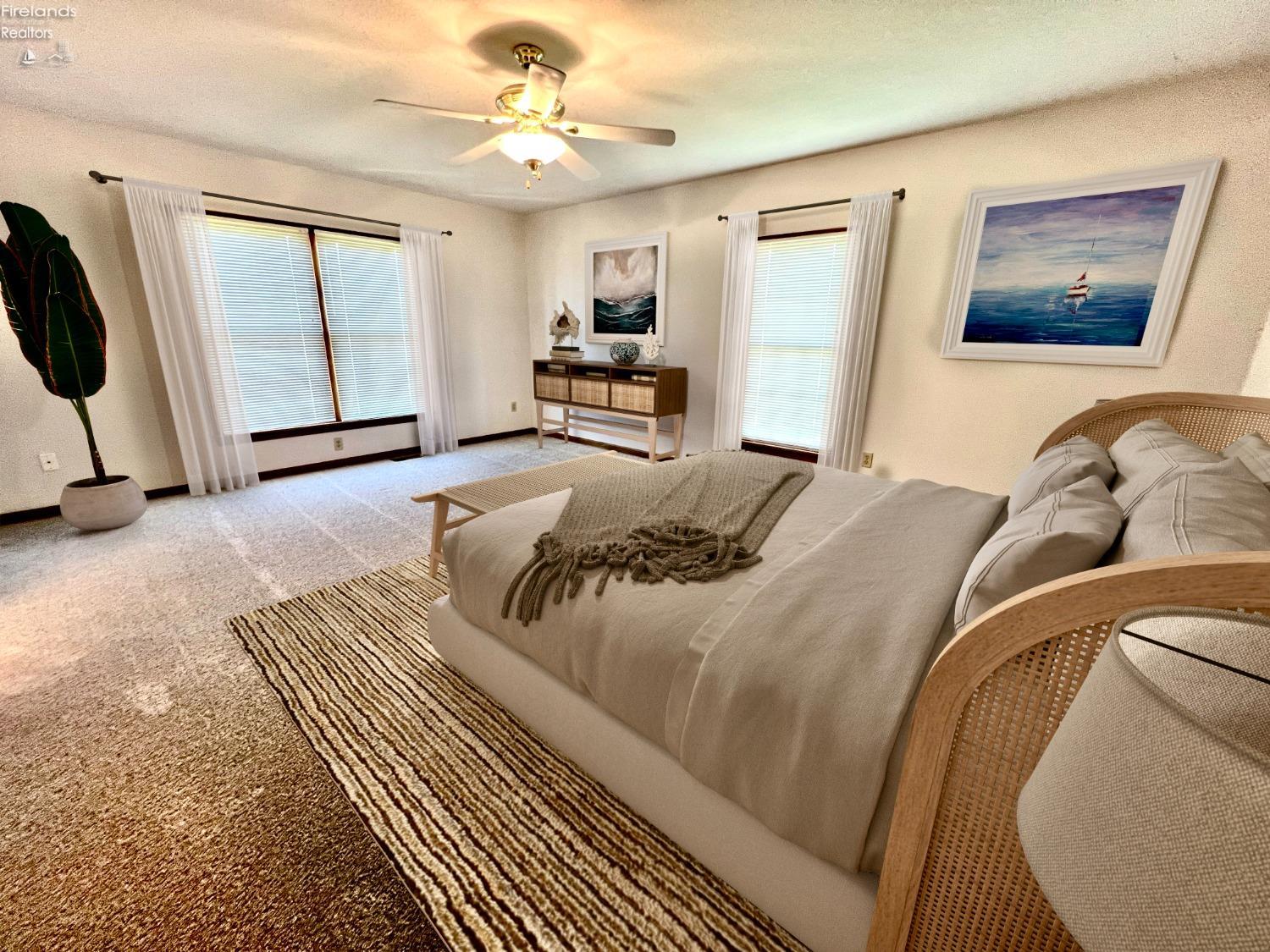 528 W Jamestown Avenue