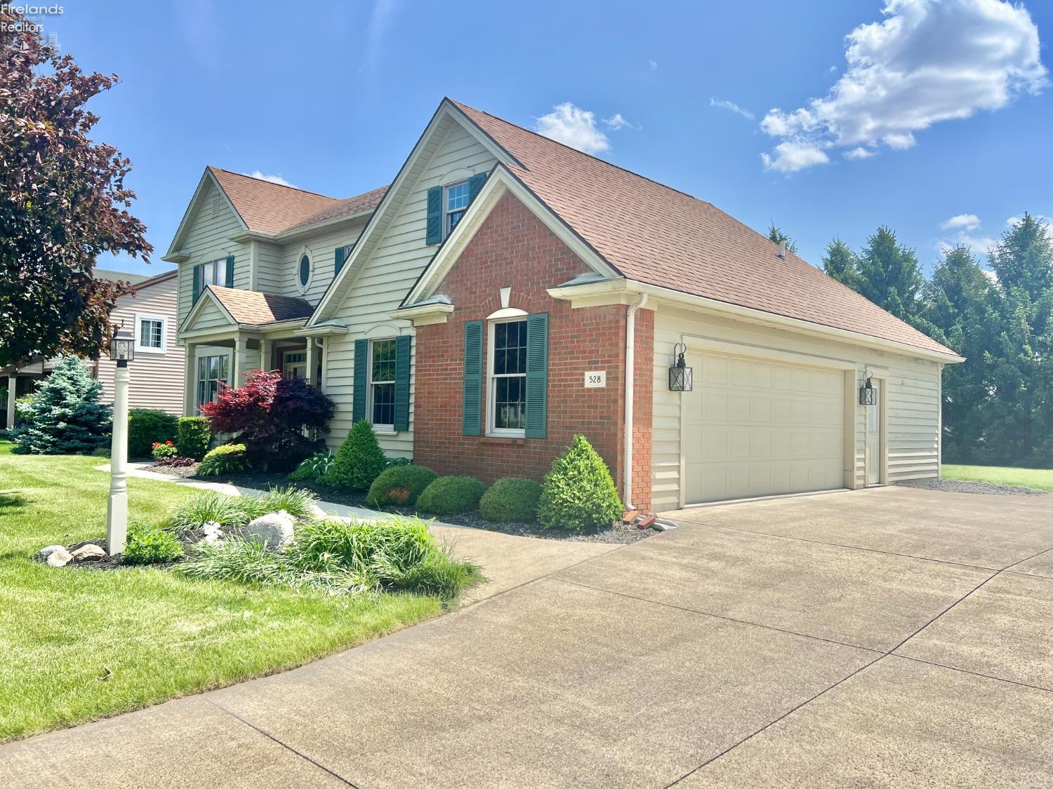 528 W Jamestown Avenue