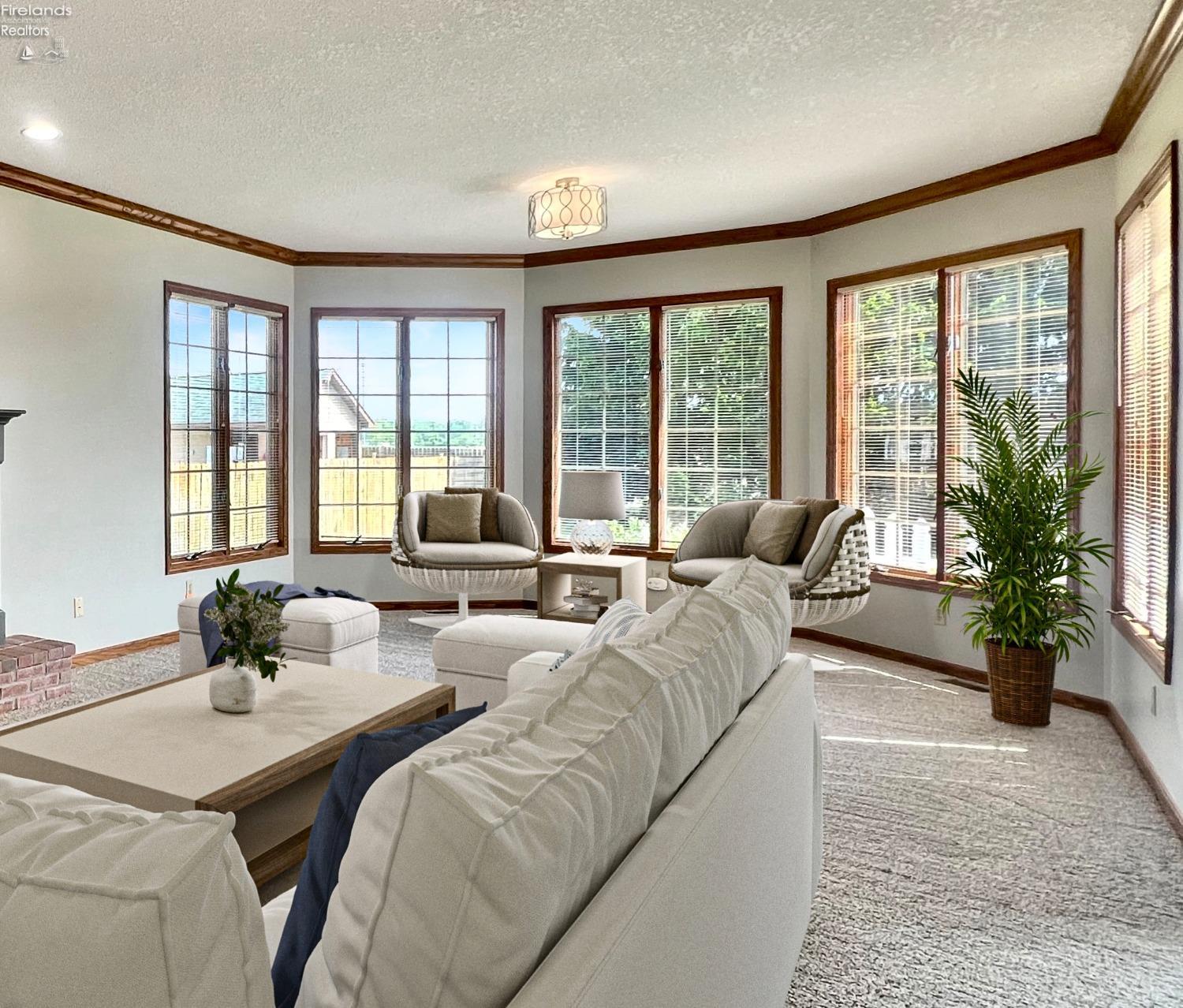 528 W Jamestown Avenue