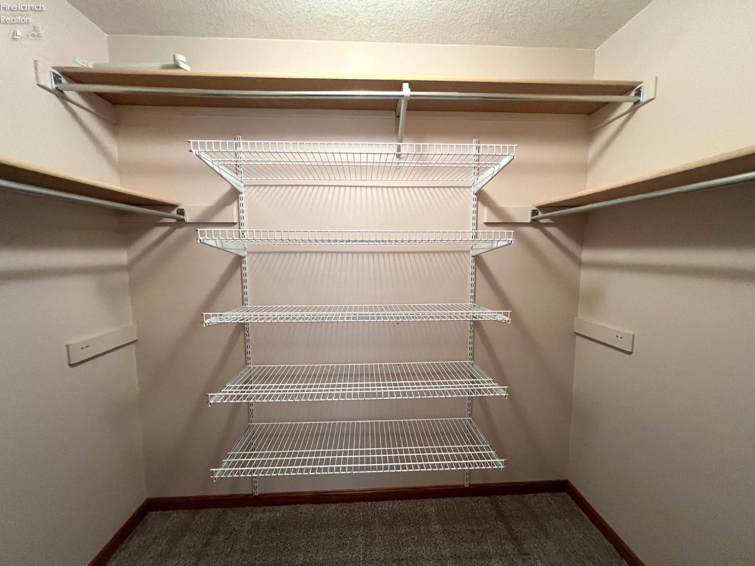 528 W Jamestown Avenue