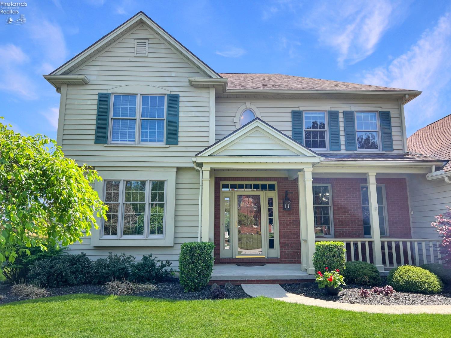 528 W Jamestown Avenue