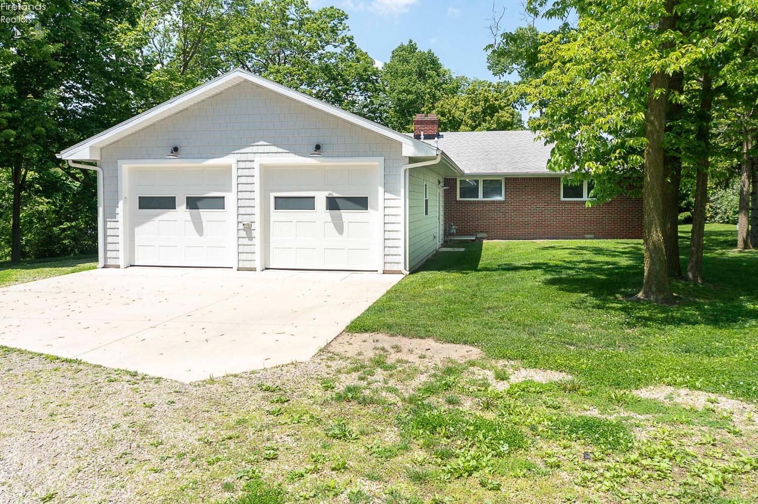 3657 N Ridge Road