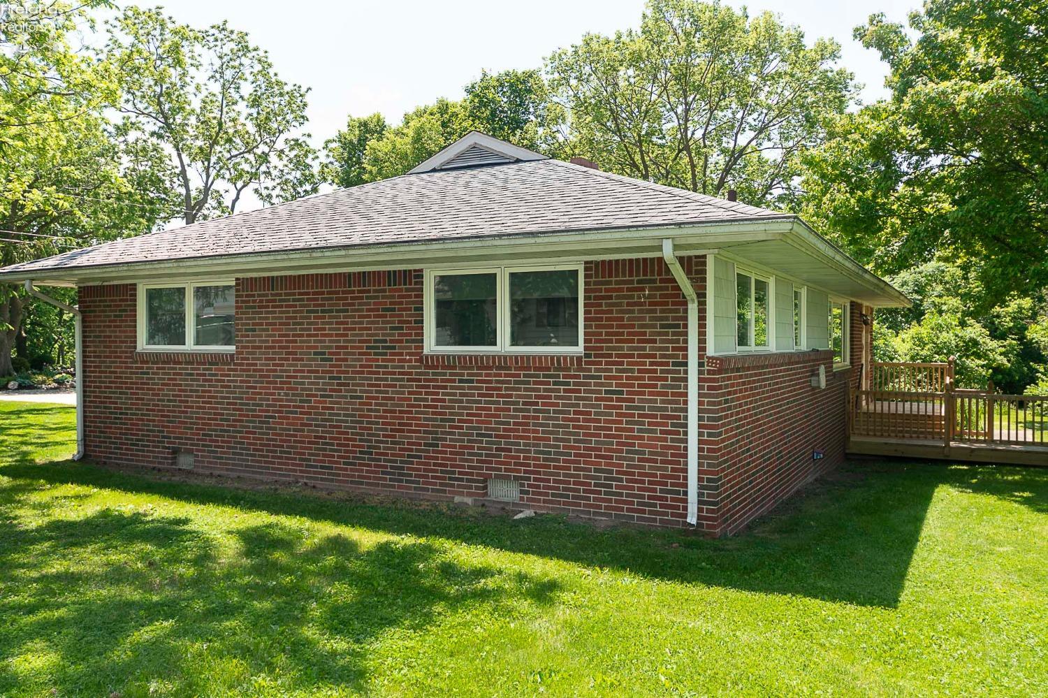 3657 N Ridge Road