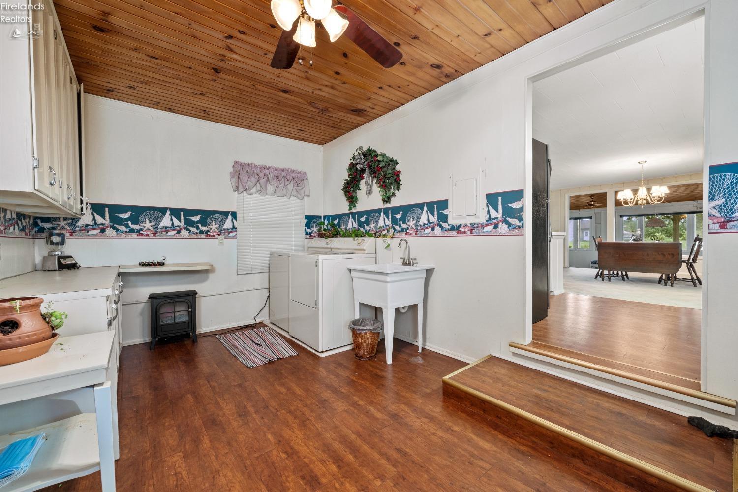141 S Nancy Drive