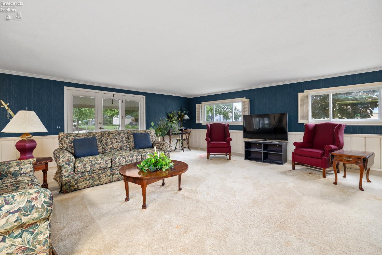 141 S Nancy Drive
