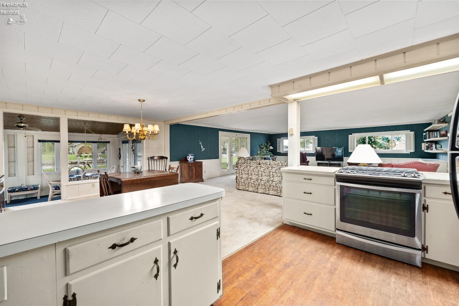141 S Nancy Drive