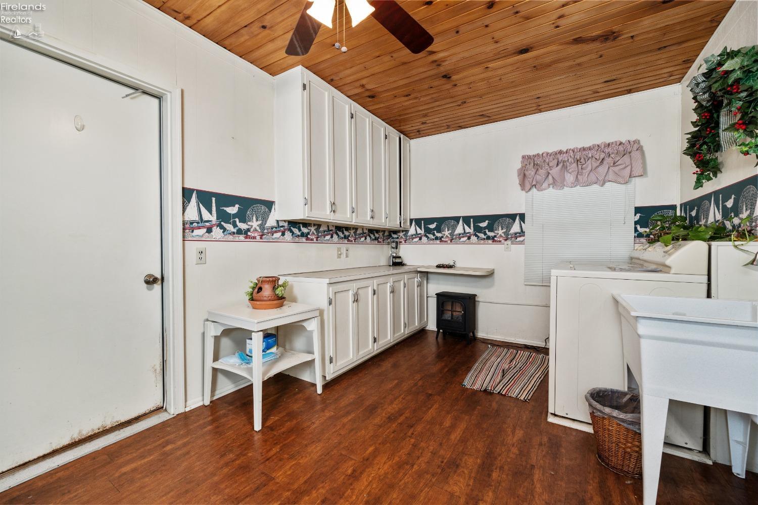 141 S Nancy Drive