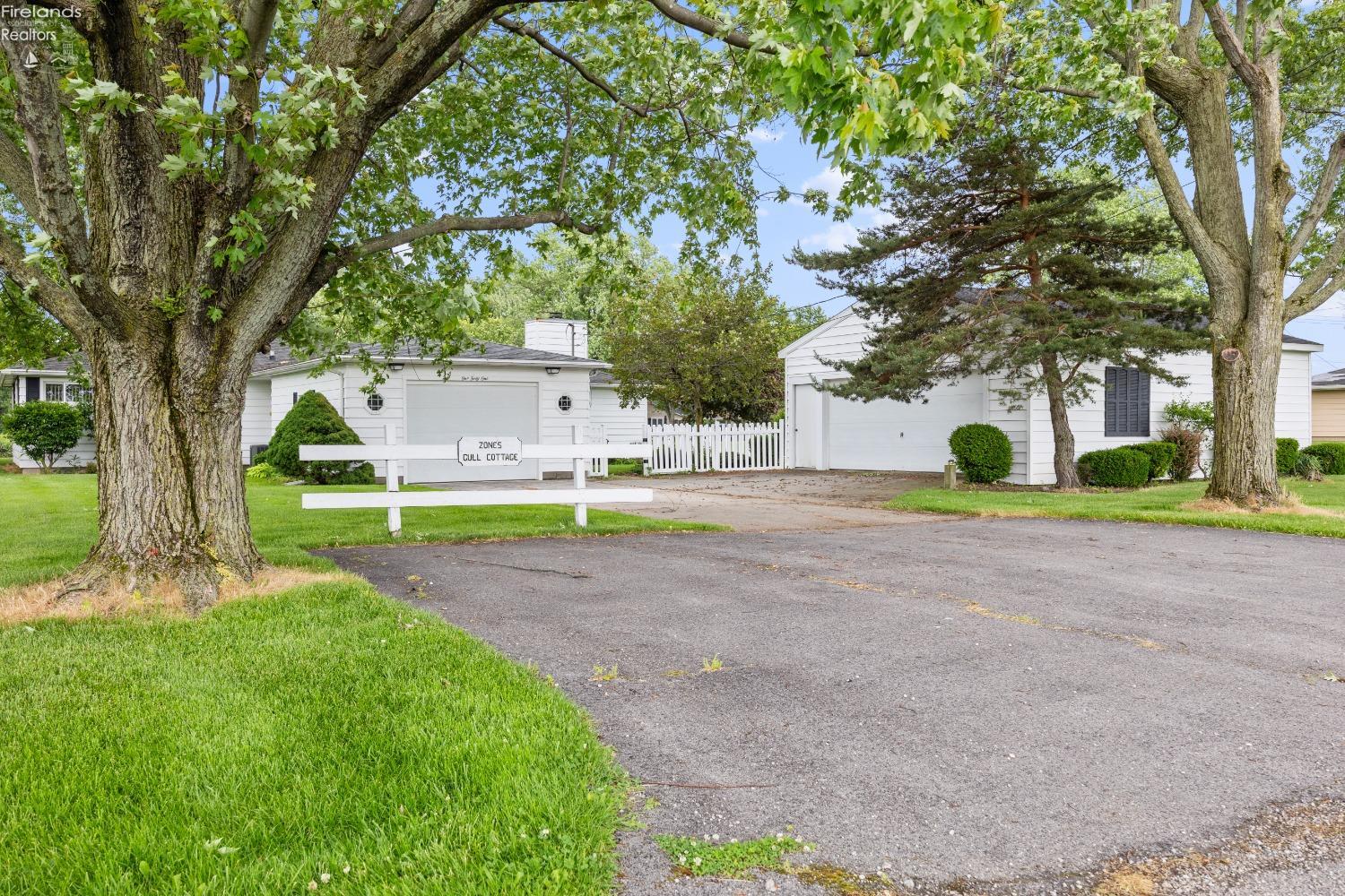 141 S Nancy Drive