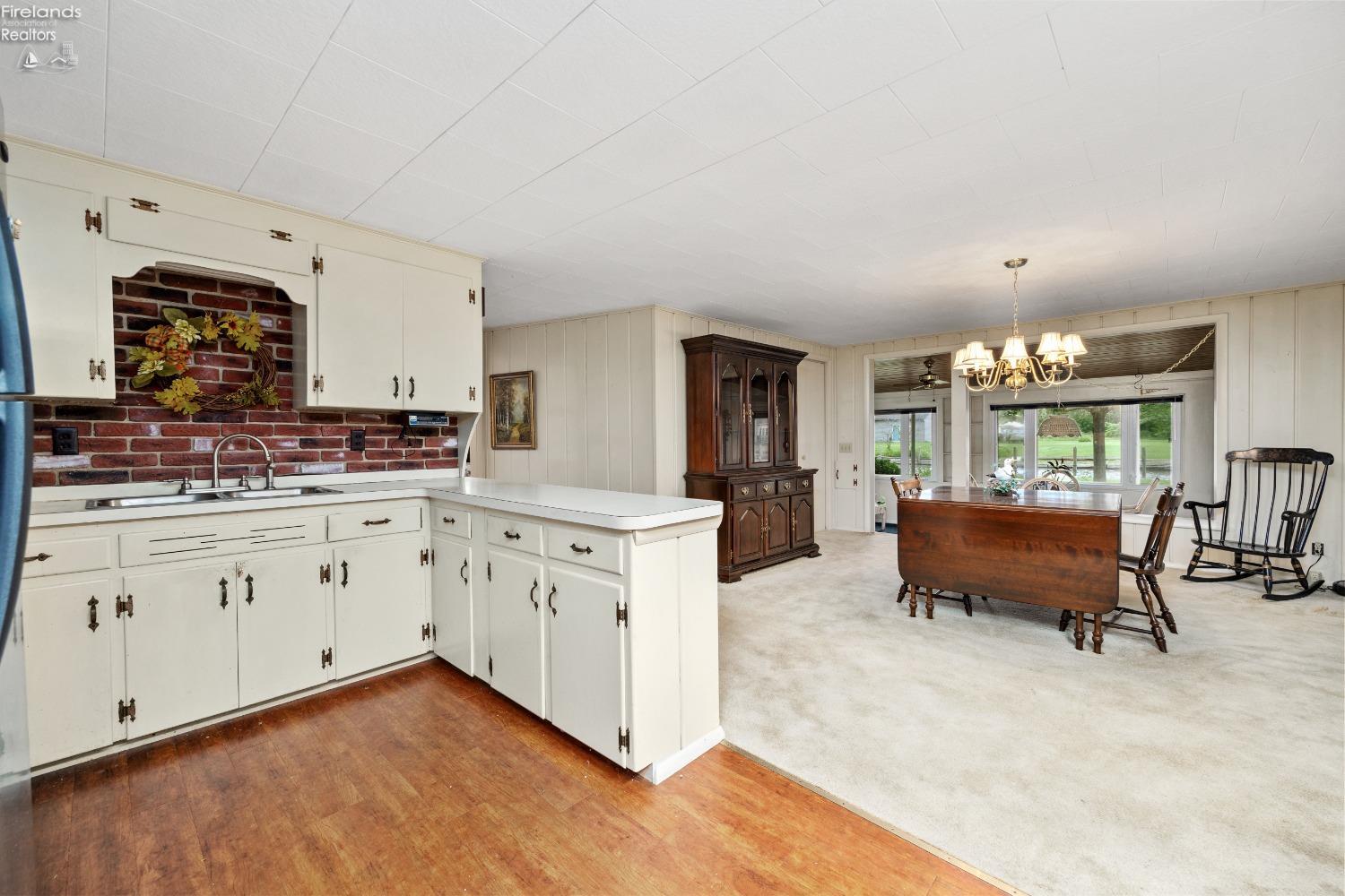 141 S Nancy Drive