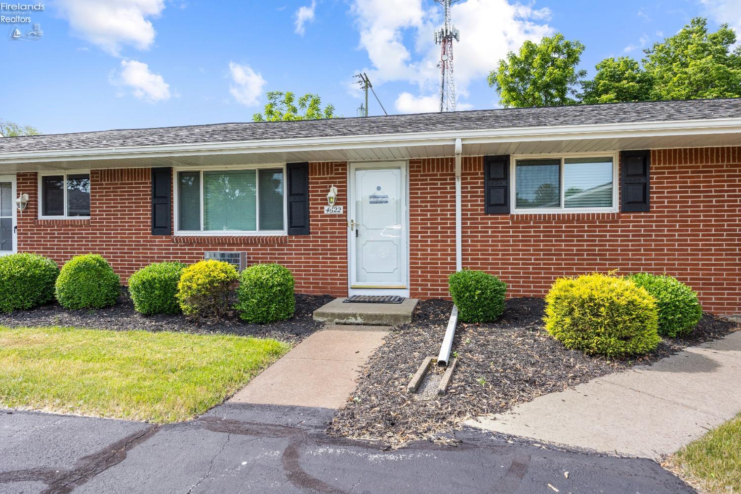 4622 E Catawba Woods Road