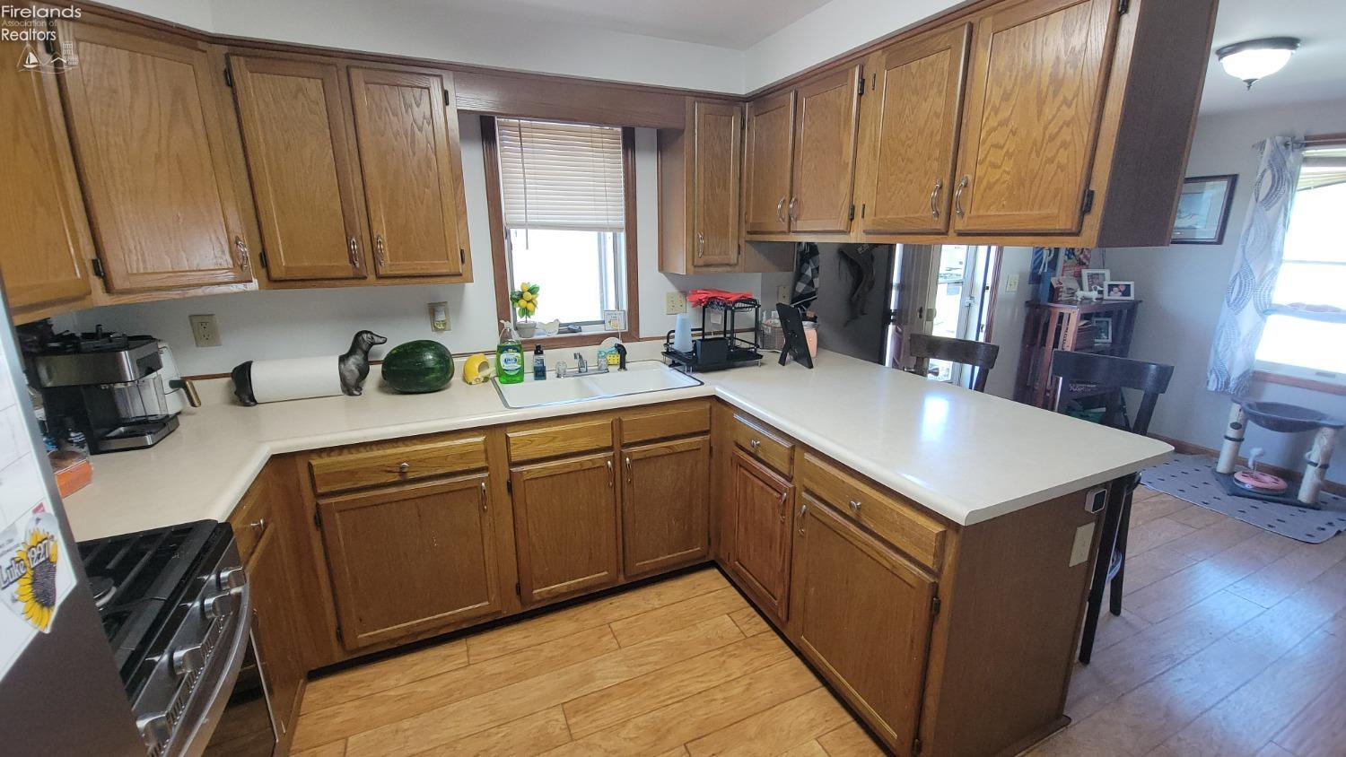 5425 E Treasure Lane