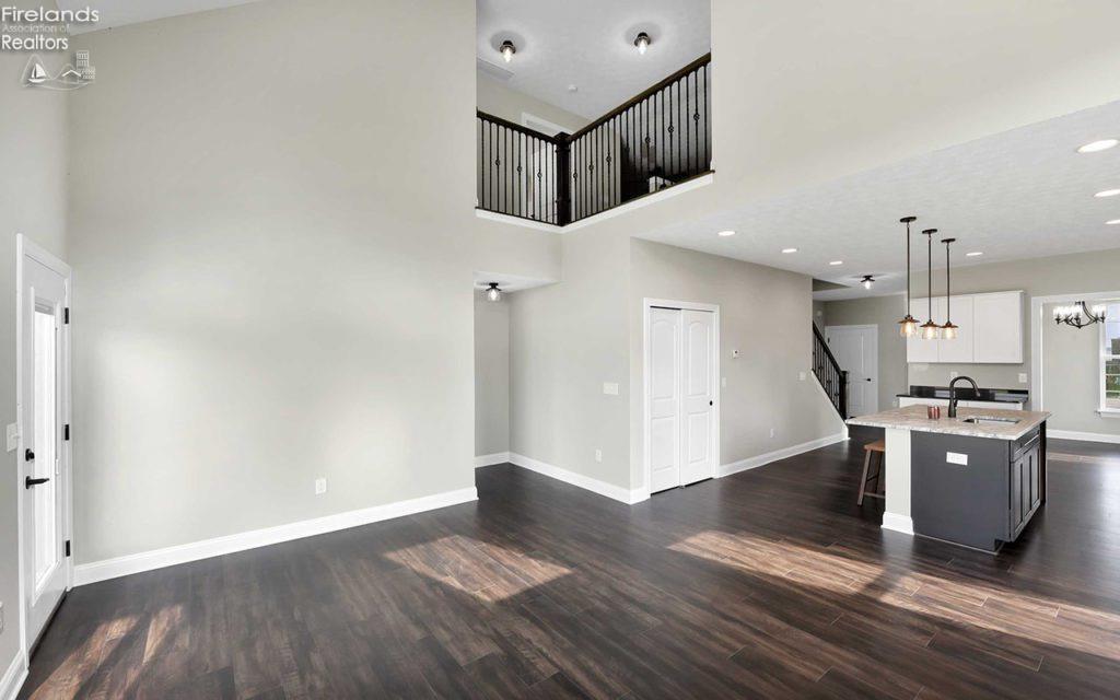 2969 S Waterside Court