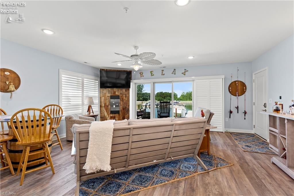 2630 Waterside Court Drive 712
