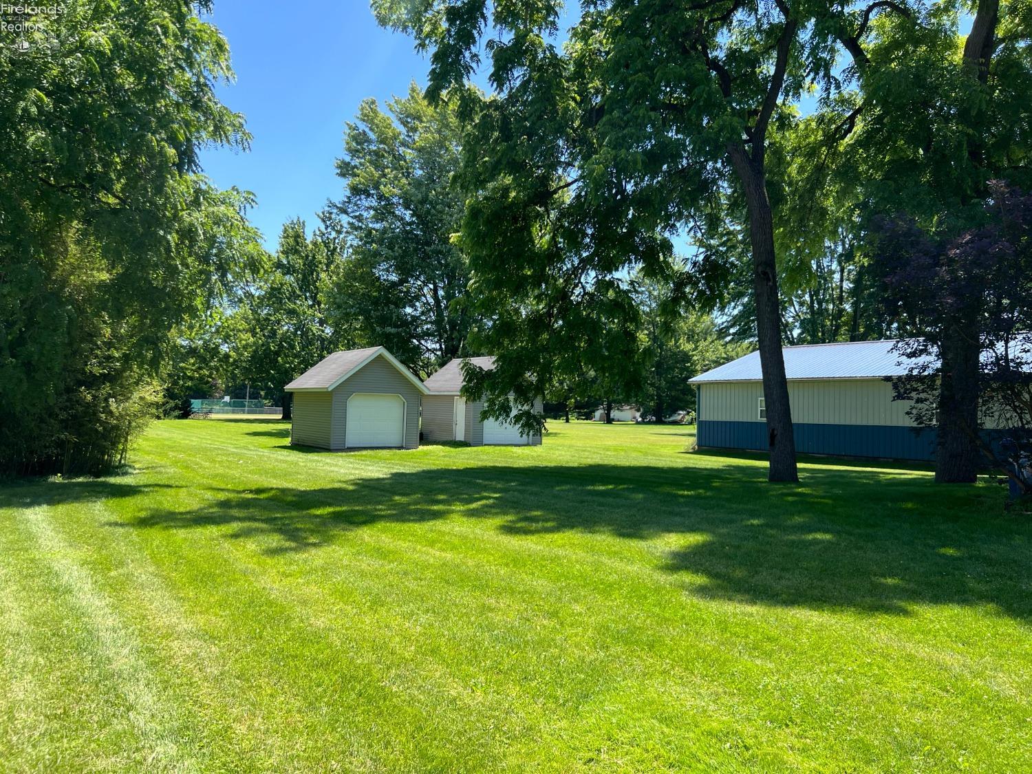 37 Pleasant Street