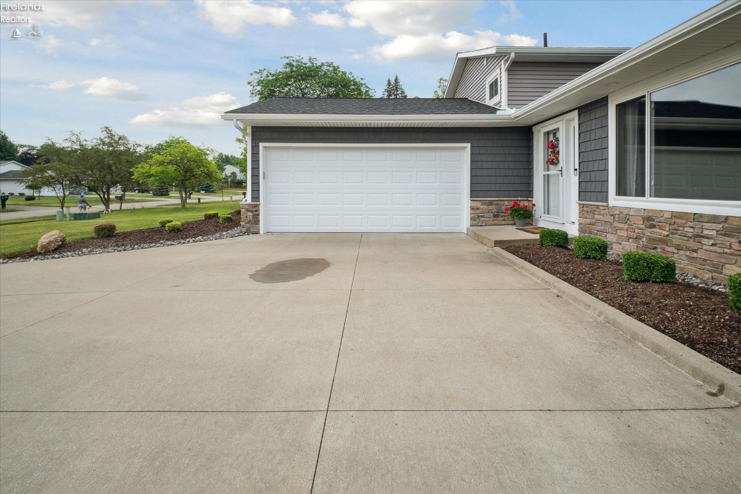 442 Calverton Place
