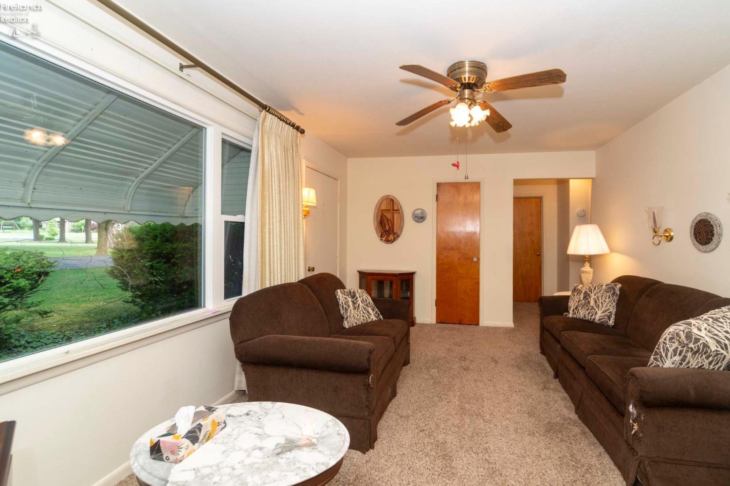 3879 N Stonehenge Road