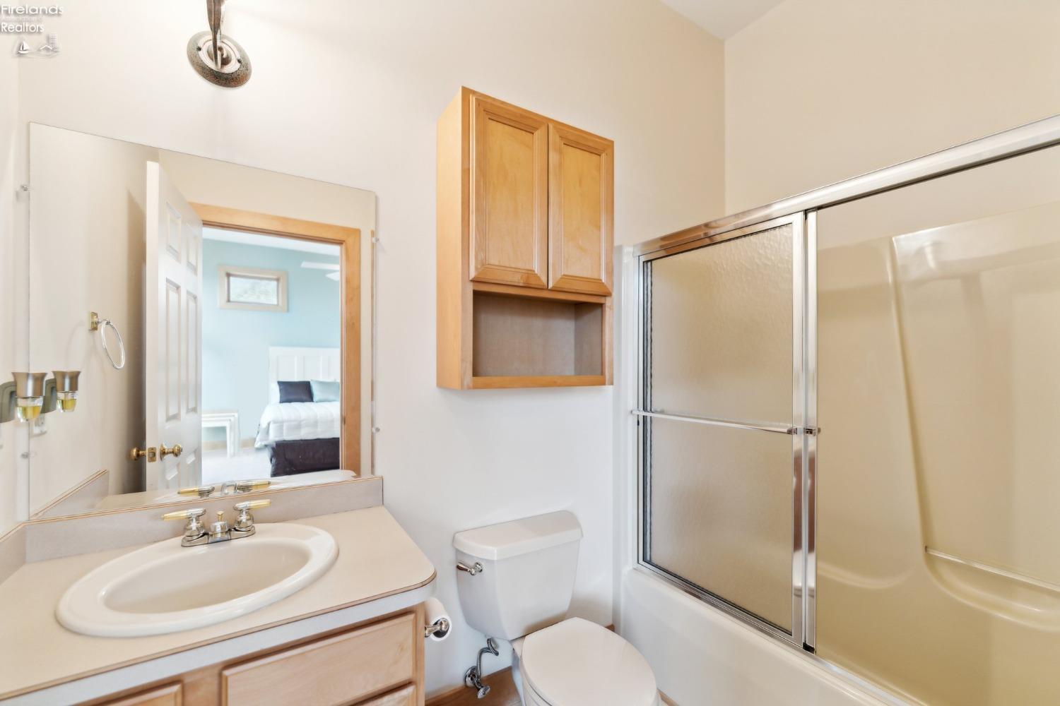 123 Glacial Lane 1C