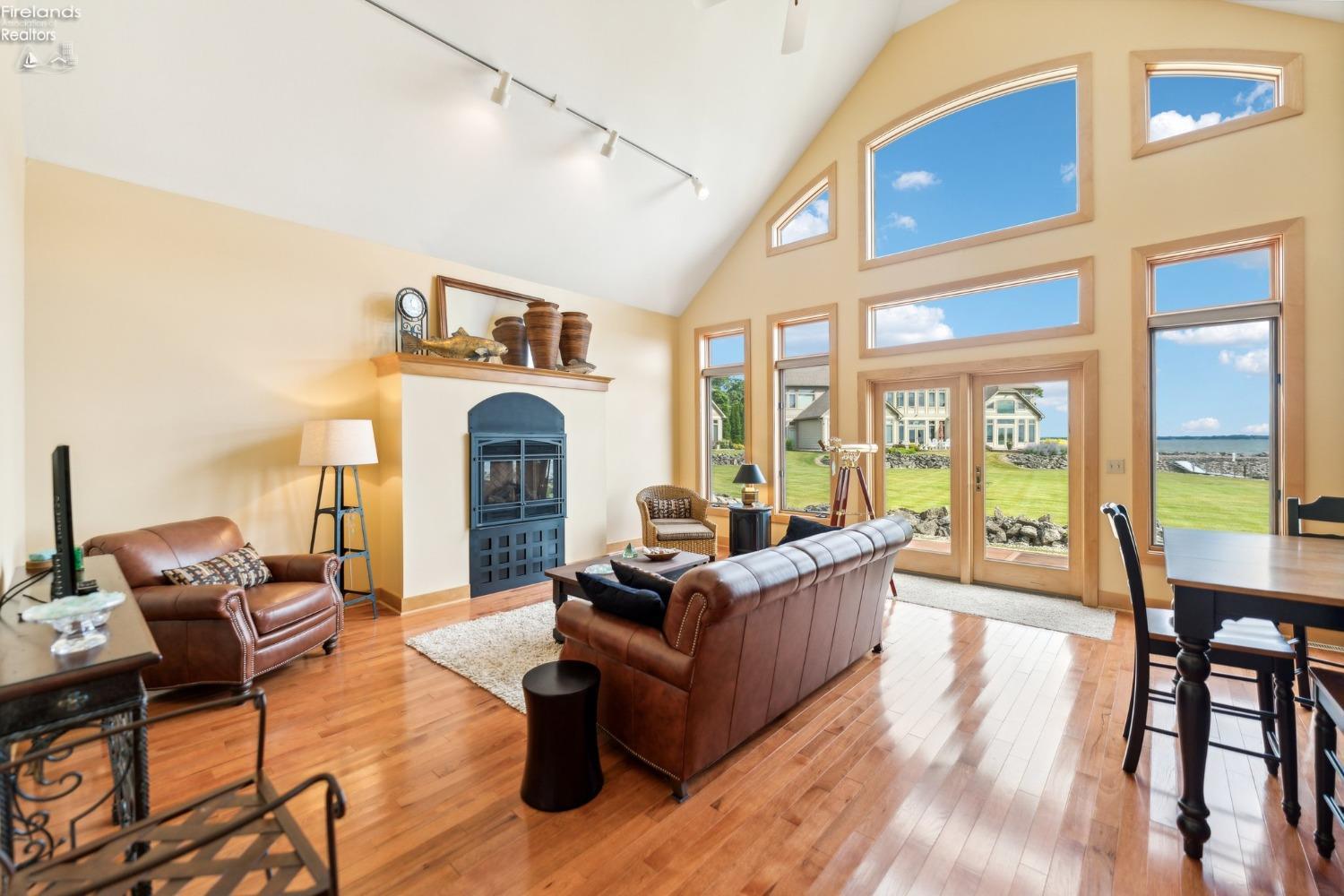 123 Glacial Lane 1C