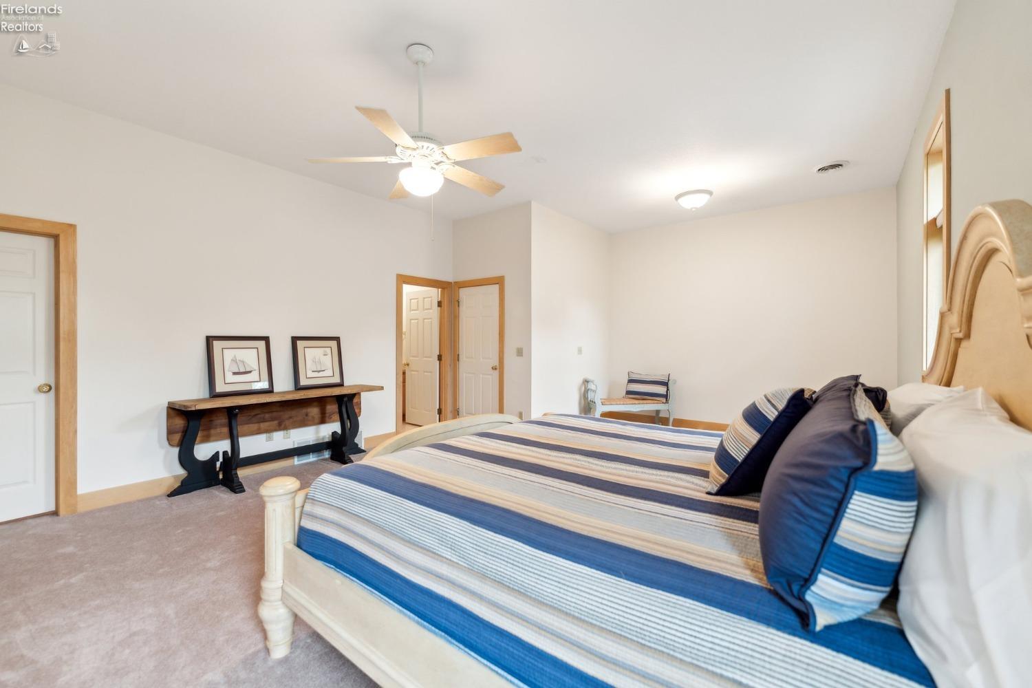 123 Glacial Lane 1C