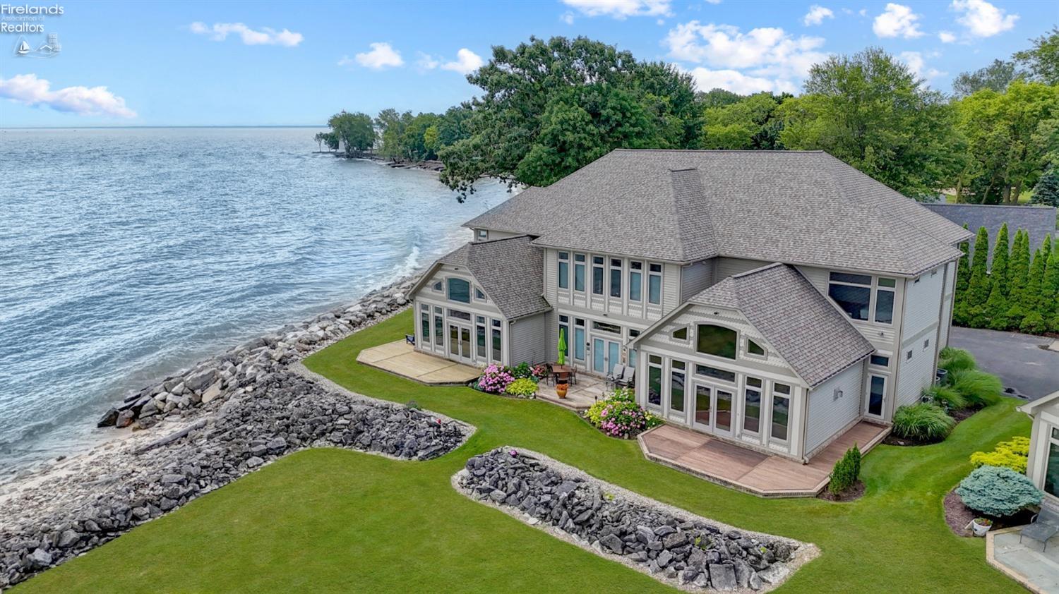 123 Glacial Lane 1C